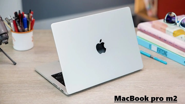 MacBook Pro M2